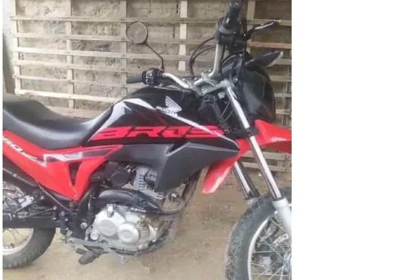 Moto é tomada de assalto na noite desta sexta-feira em Capim Grosso