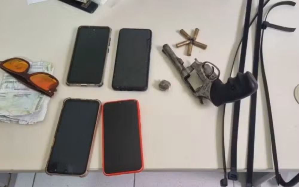 Trio é preso após tentar roubar e sequestrar caminhoneiro na Bahia