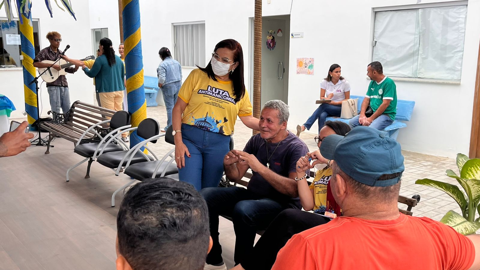 CAPS de Jacobina realiza ação especial de encerramento do mês da luta antimanicomial