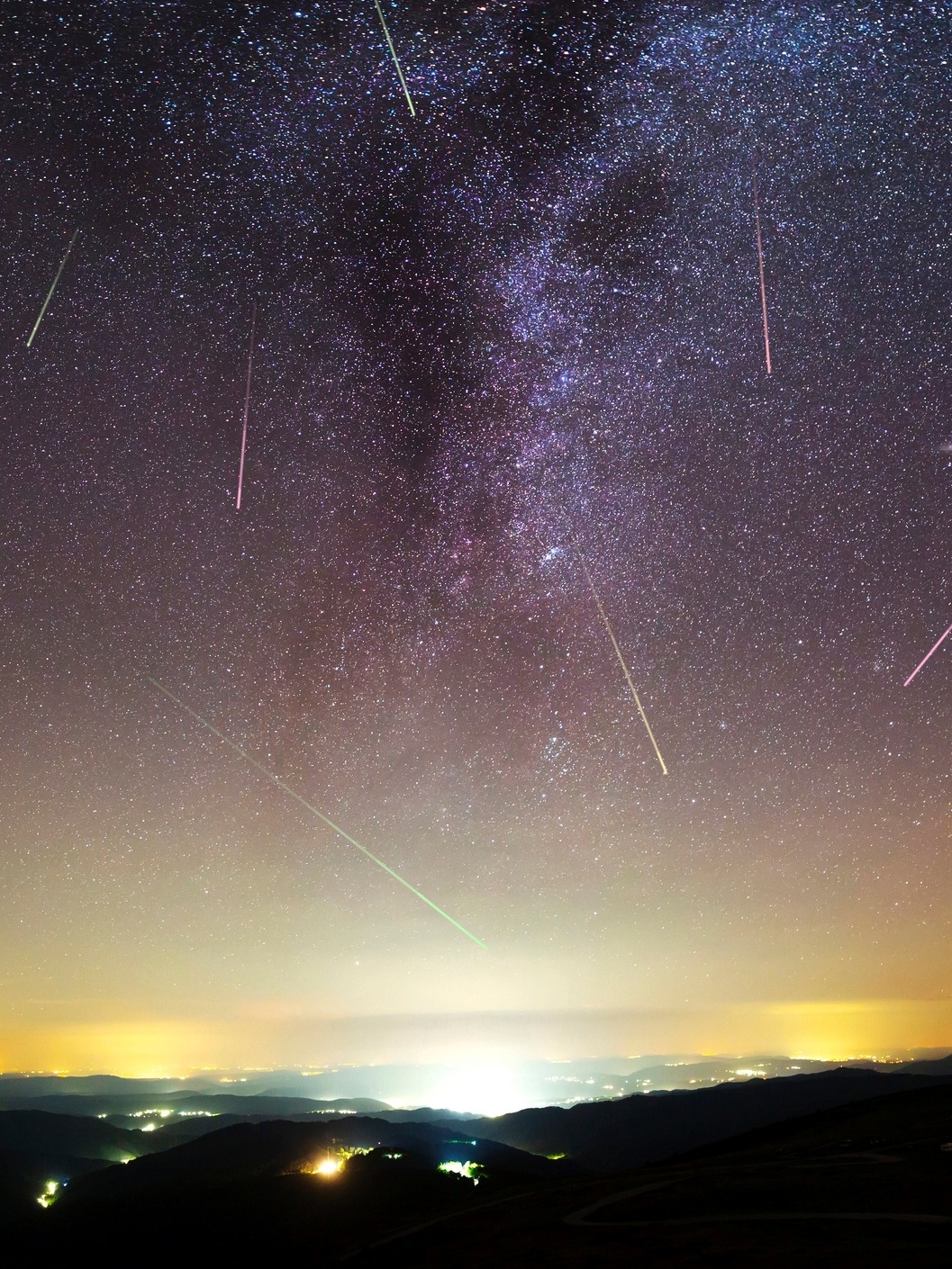 Duas chuvas de meteoros poderão ser vistas no Brasil nesta semana