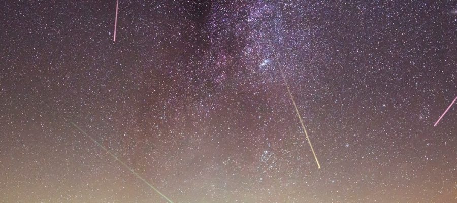 Duas chuvas de meteoros poderão ser vistas no Brasil nesta semana